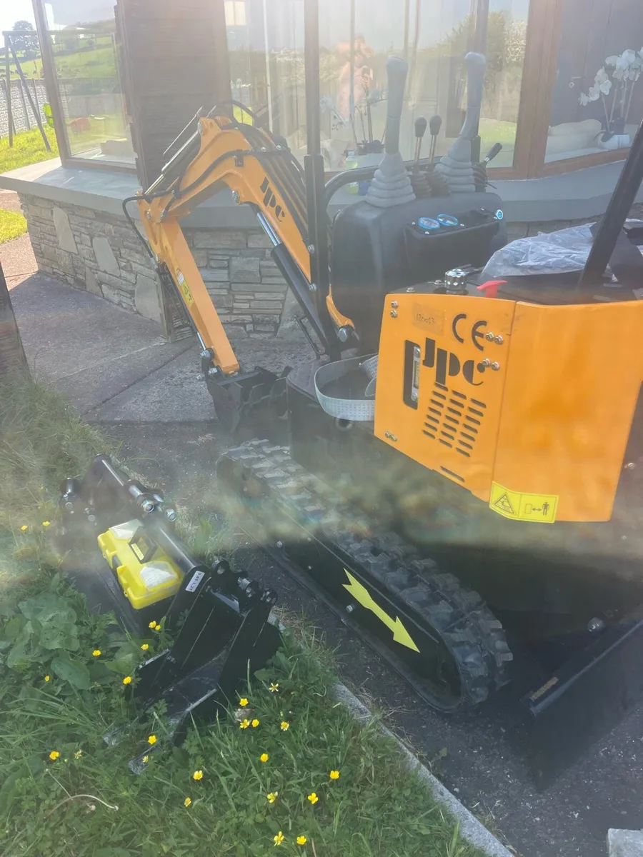 JPC  1.2 Ton mini Digger - Image 2