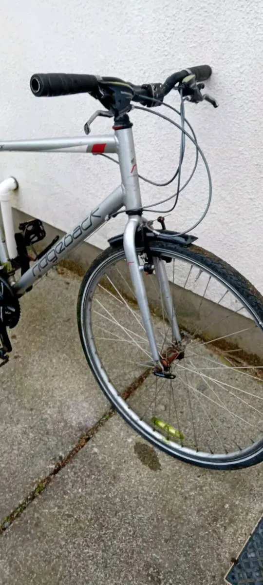 Silver hybrid bike - Image 2