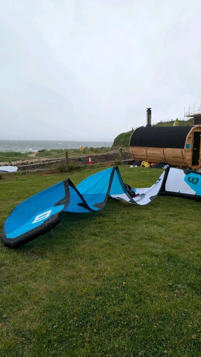 Ozone Enduro V5 8M kite - Image 2
