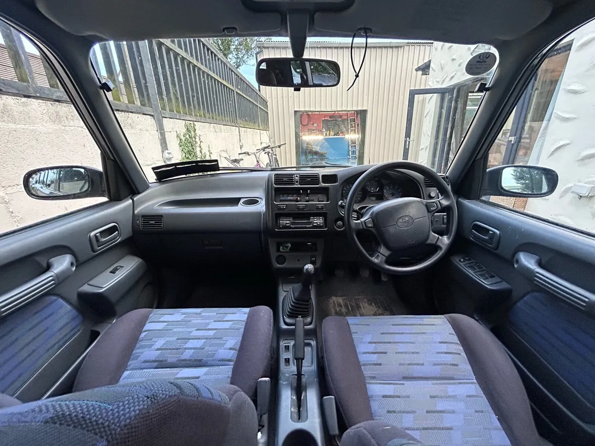 1995 Toyota rav4 GX - Image 4