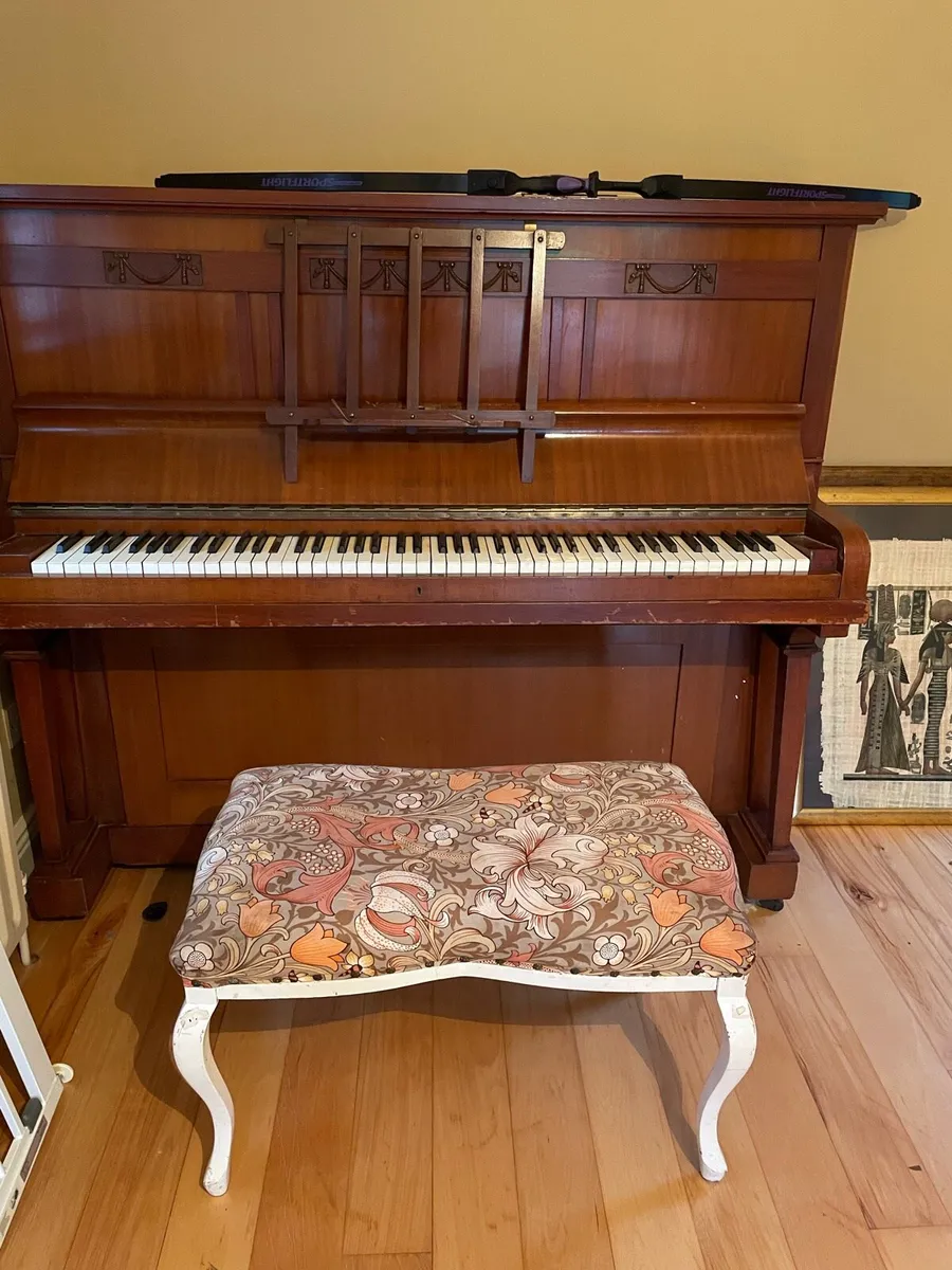 Piano free to take away
