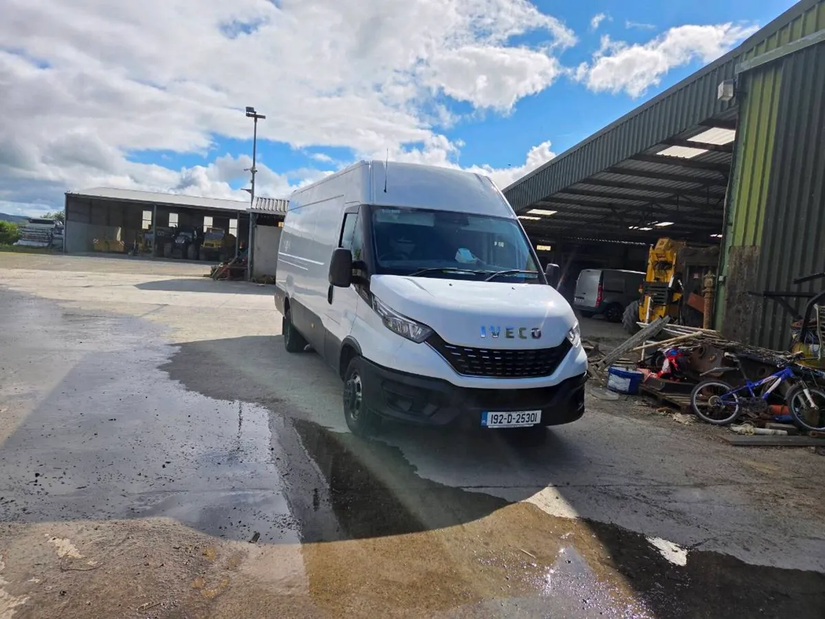 Iveco lwb automatic - Image 2