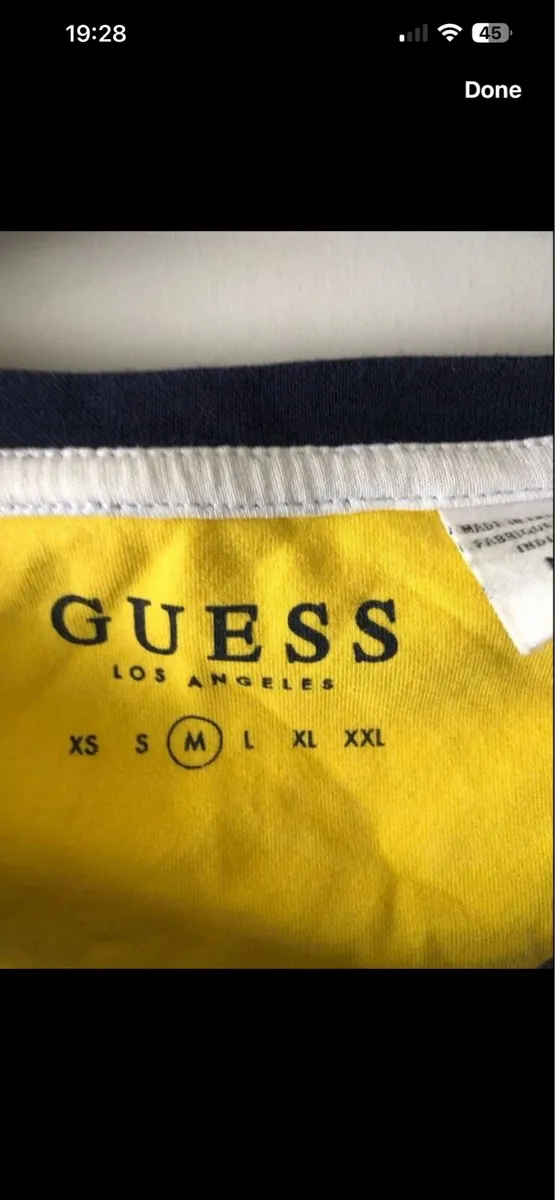 Mens Guess teeshirt size M €15 - Image 2