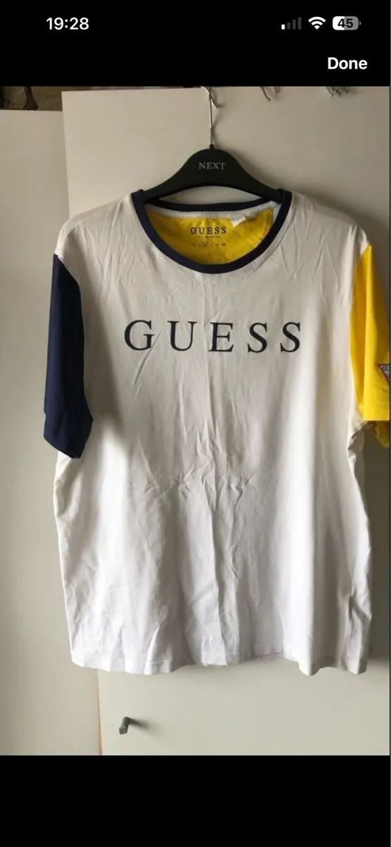 Mens Guess teeshirt size M €15 - Image 4