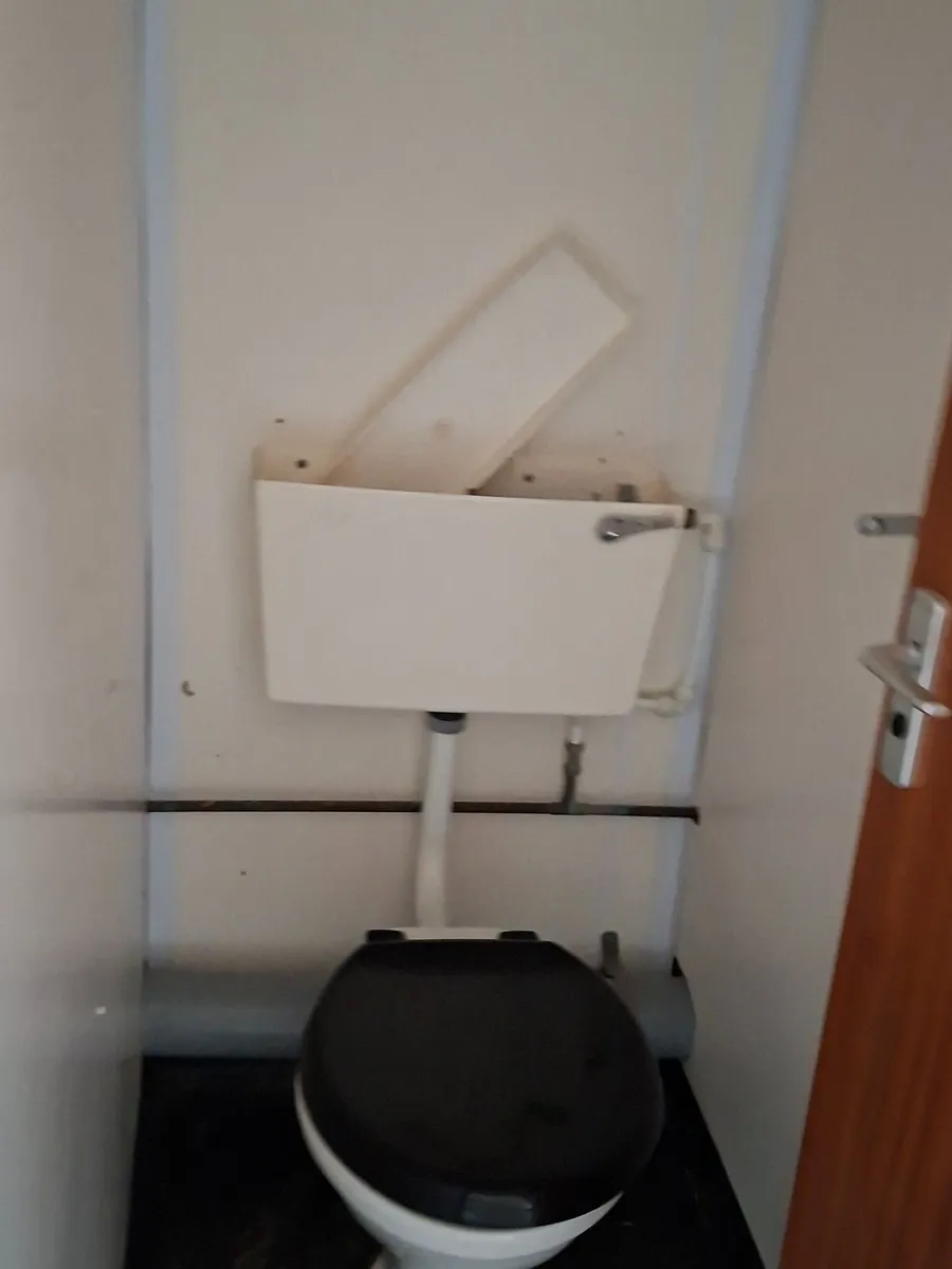 Anti vandal toilet block12ft x9ft . - Image 3