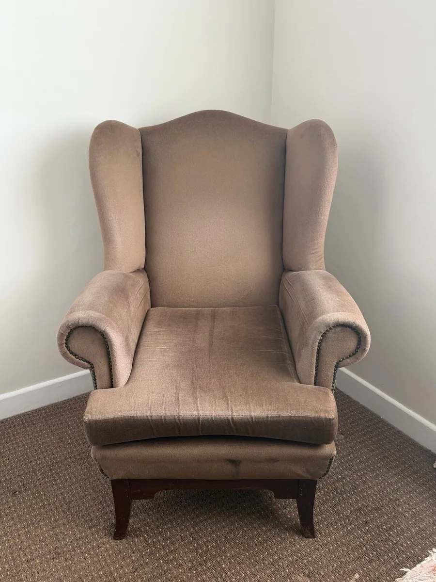 Queen Ann Armchair - Image 3