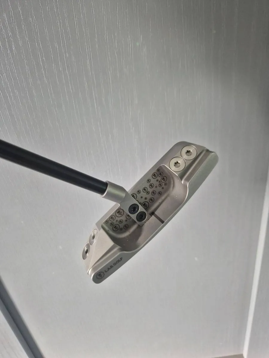 L.A.B Link.1 Putter - Image 1