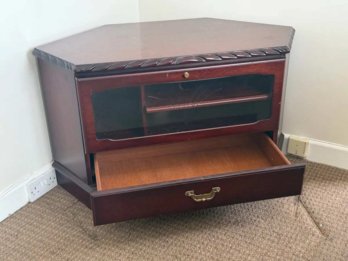 Mahogany TV Corner Unit - Image 3