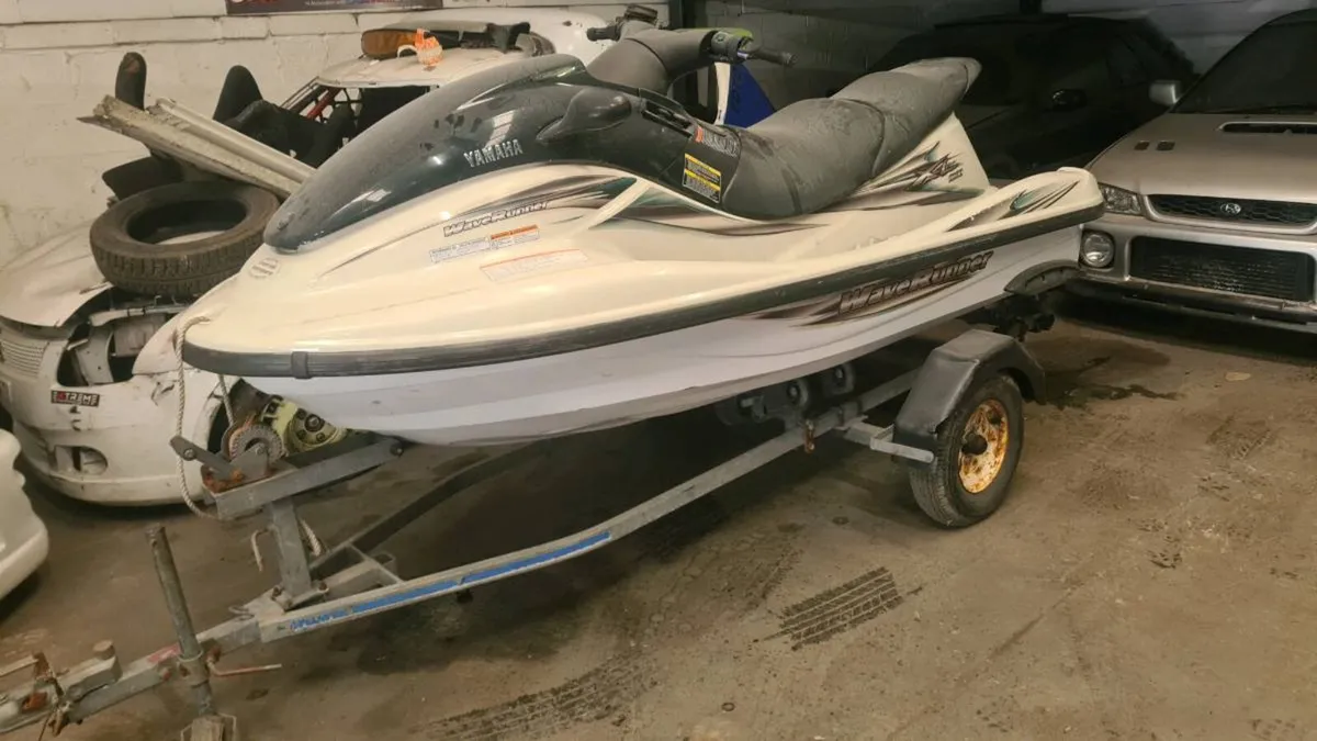 Yamaha waverunner