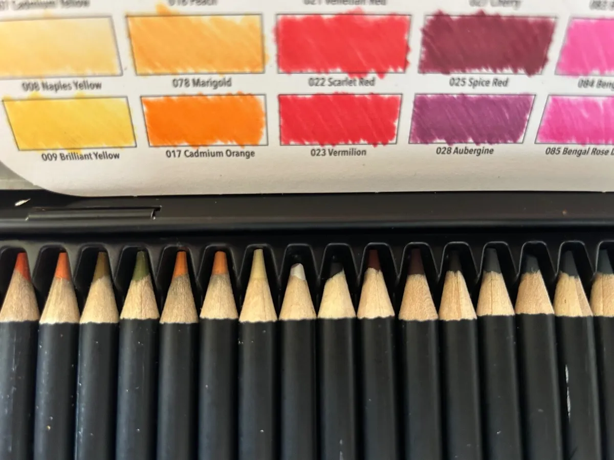 Castle arts pencil set - Image 2