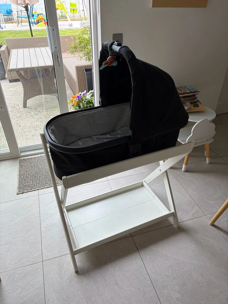 Uppababy bassinet stand - Image 3