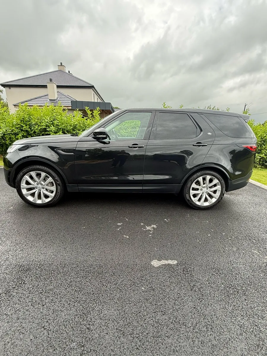 Land Rover Discovery Auto 3.0 - Image 4