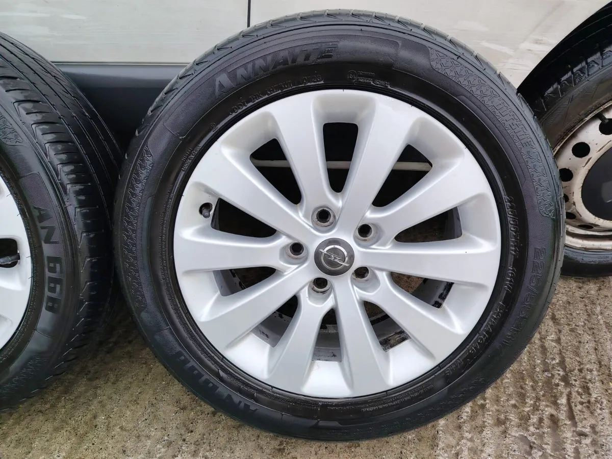 17" Opel Astra alloy wheels - Image 2