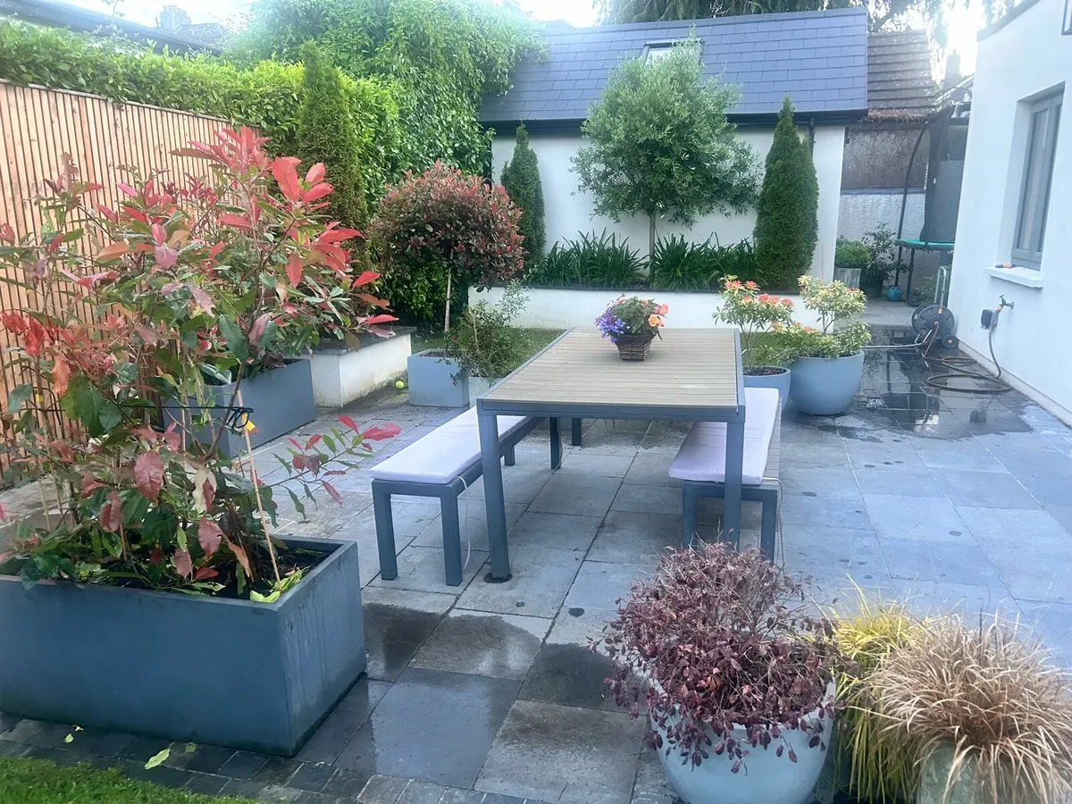 Garden table - Image 3