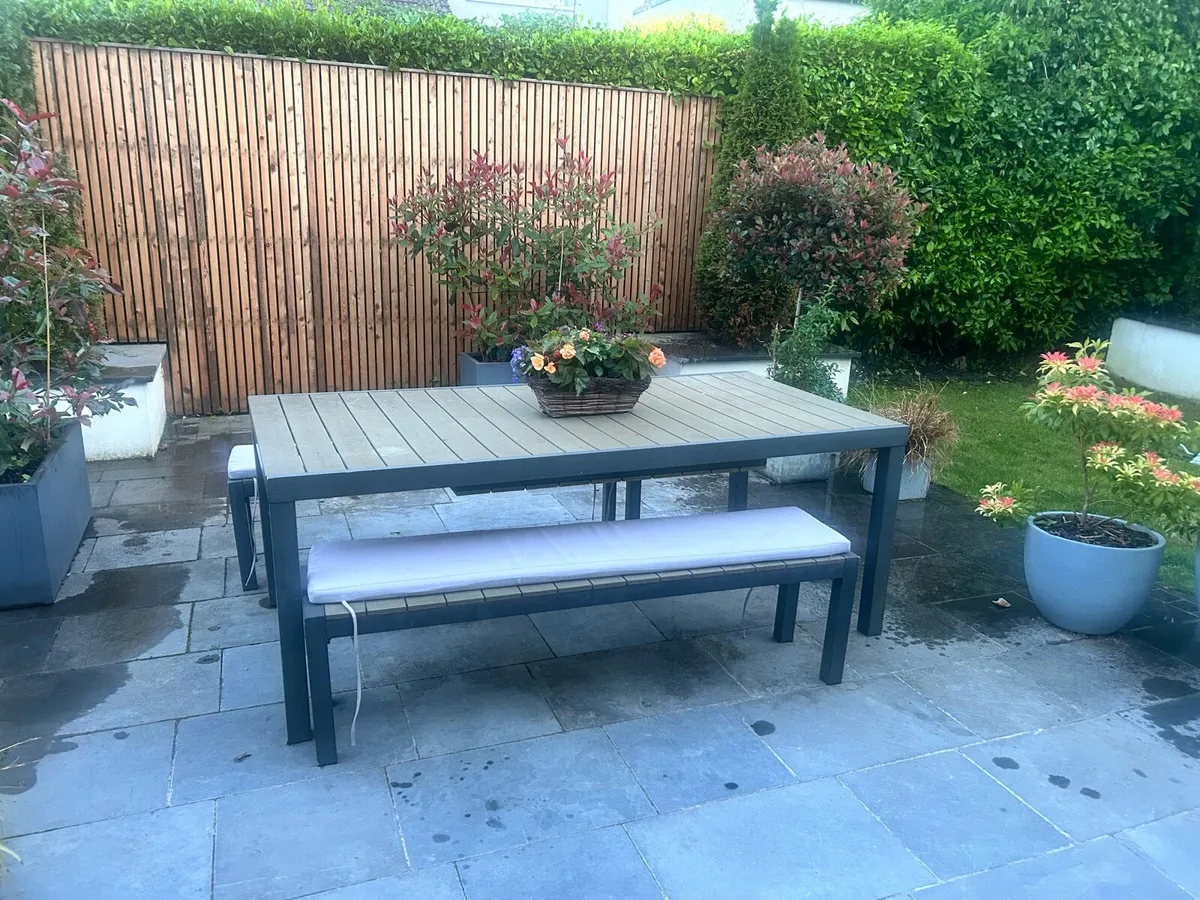 Garden table - Image 4