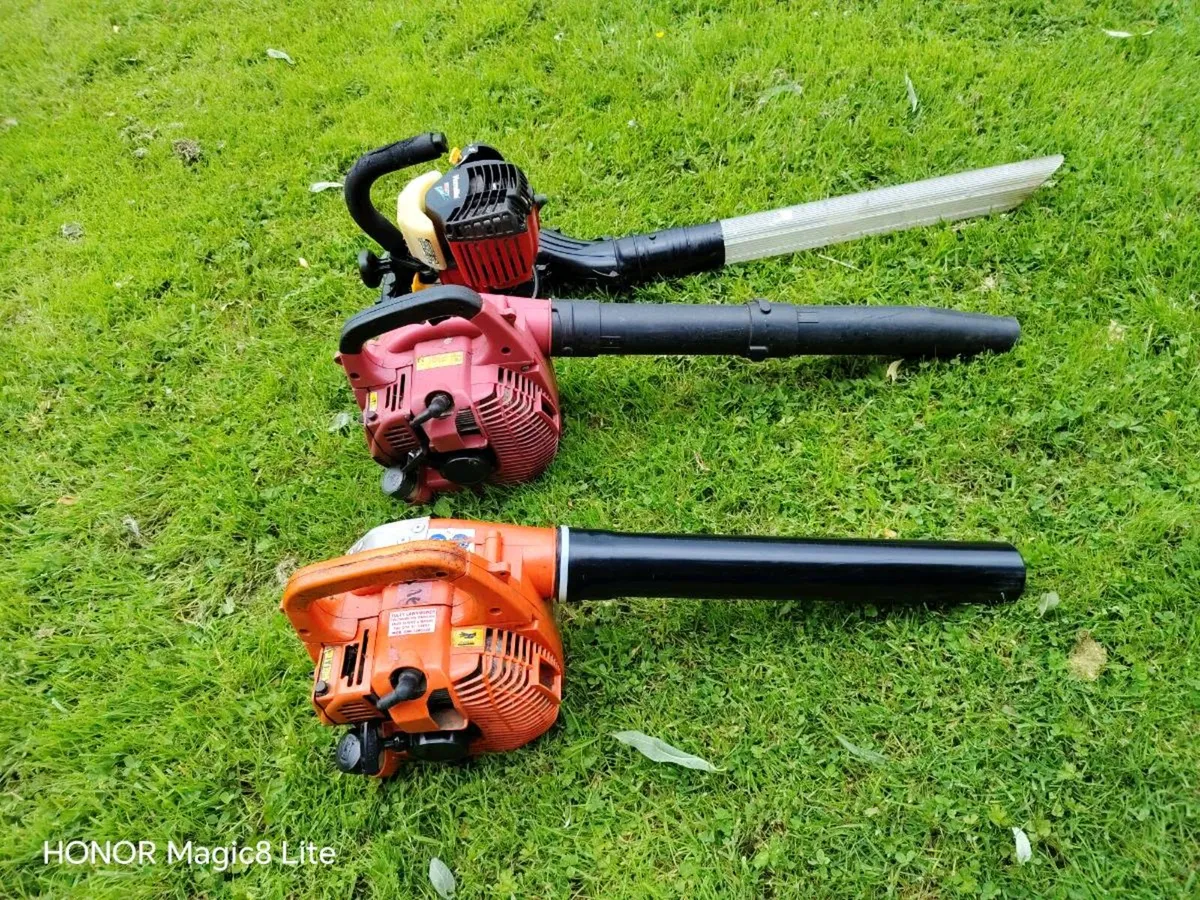 Leaf blower - Image 1
