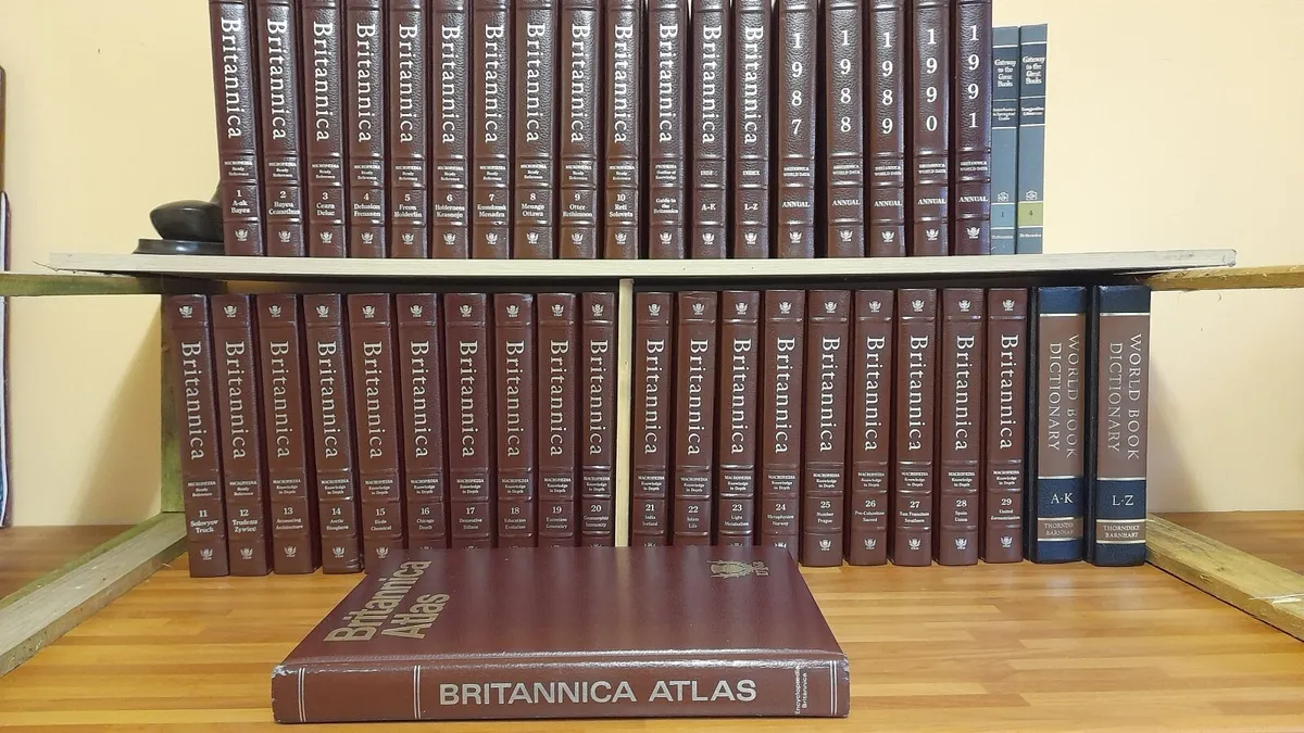 Full Set of Britannica Encyclopaedias - Image 1