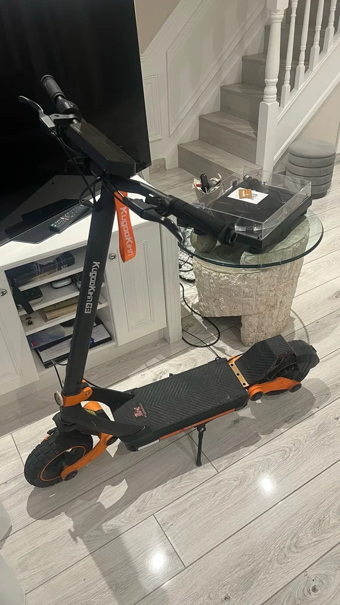 Electric scooter - Image 1