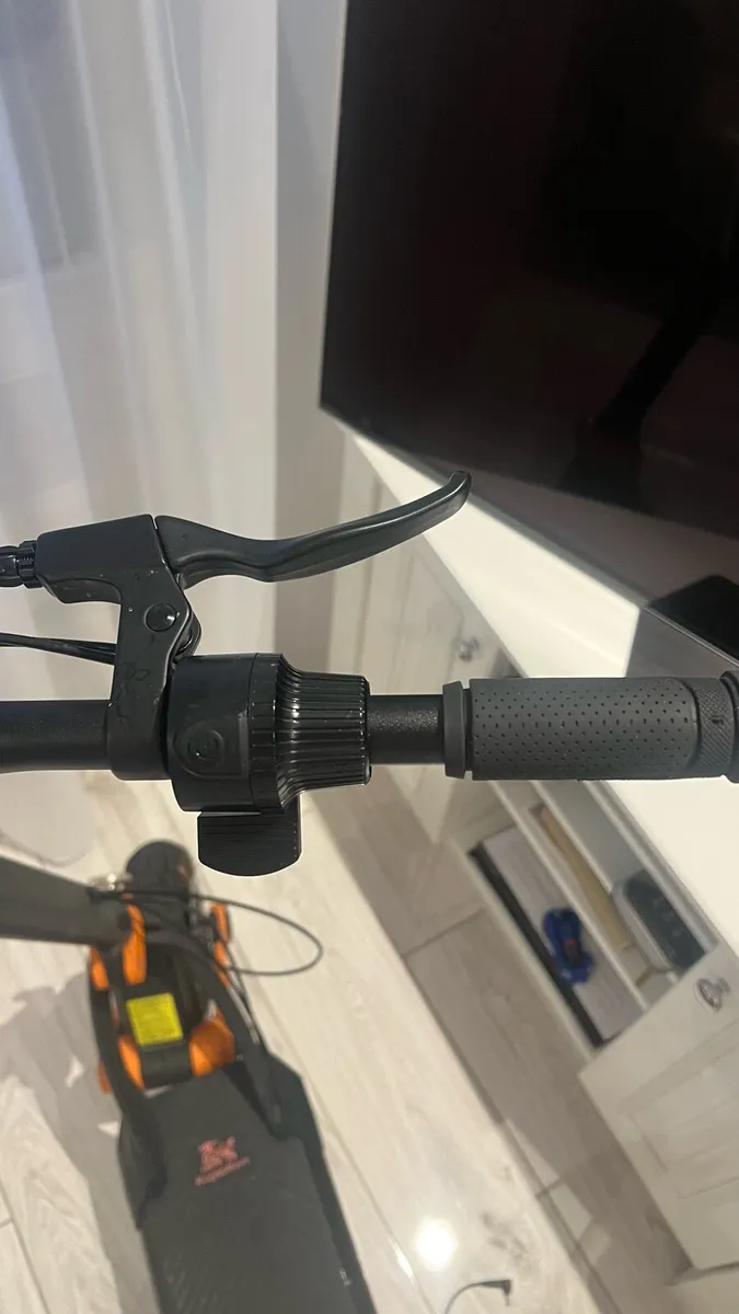 Electric scooter - Image 4
