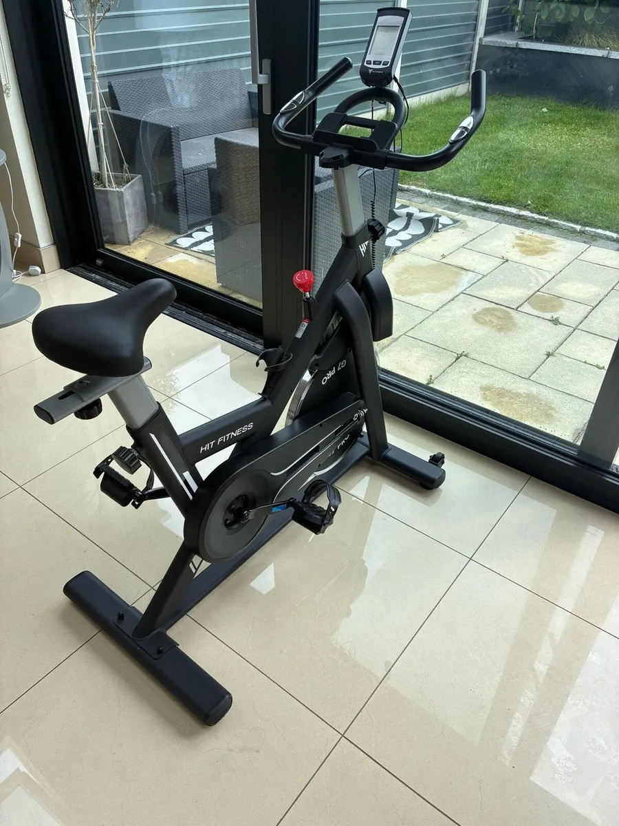 HIIT fitness G7 exercise bike - Image 1