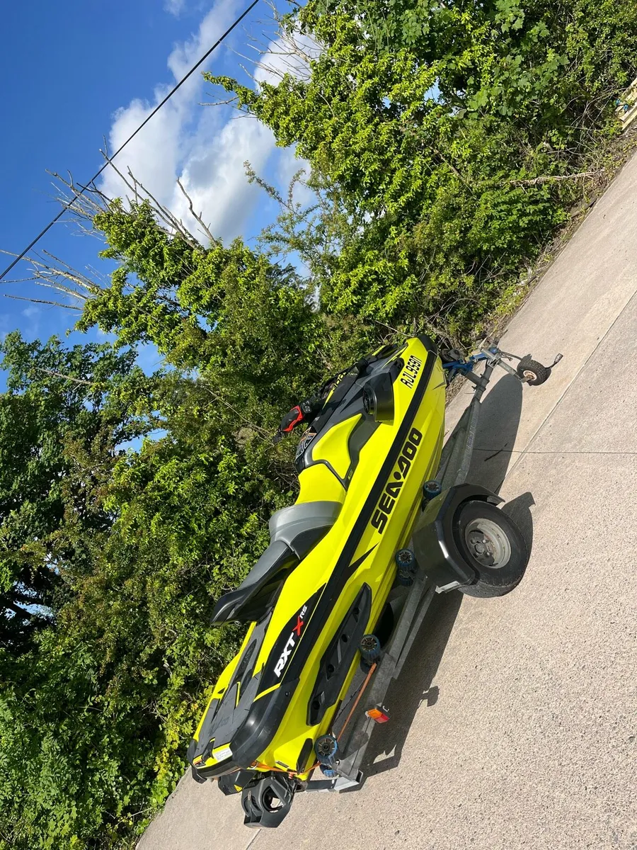 Jet ski - Image 4