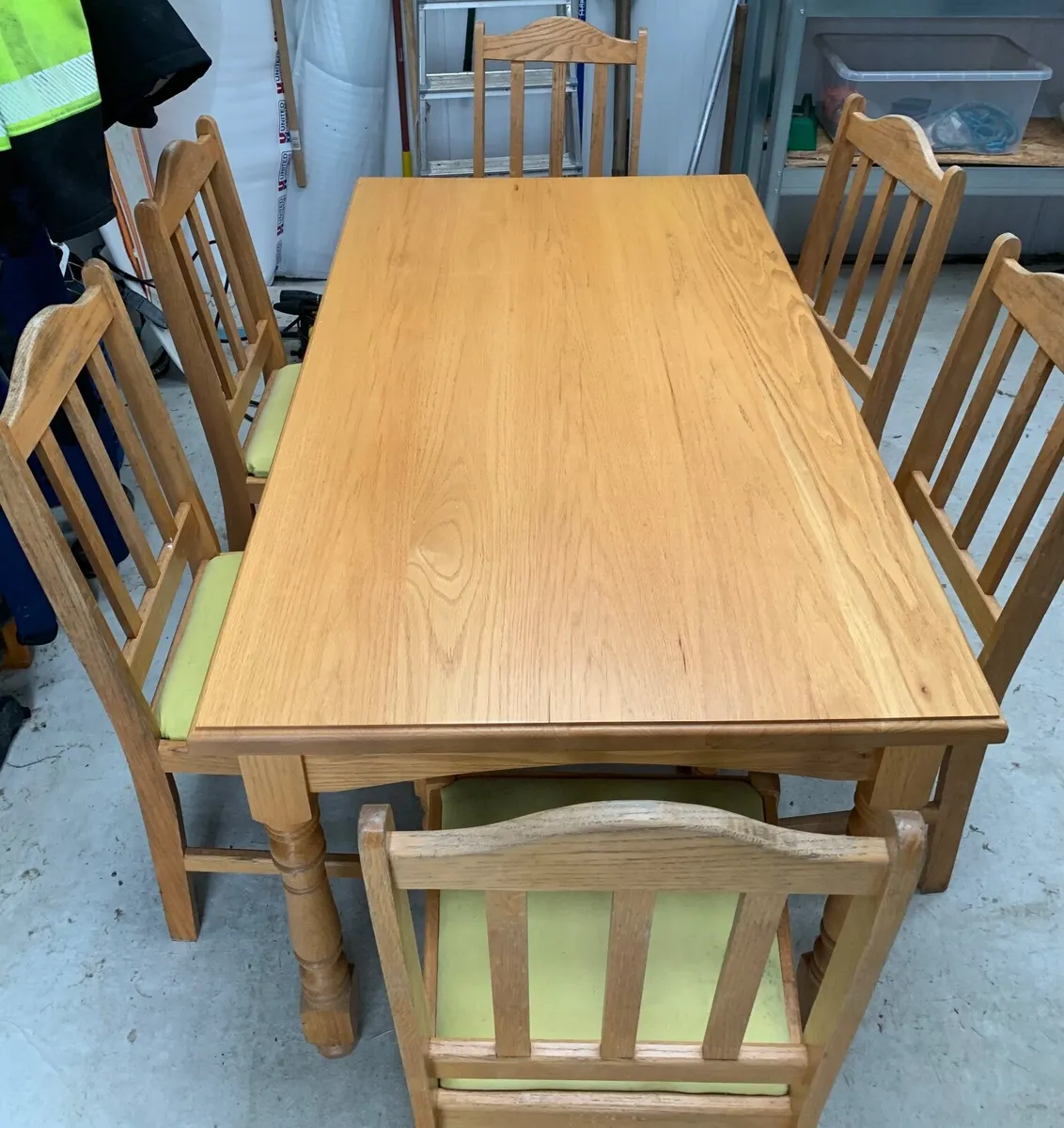 Solid Red Oak Table + 6 chairs - Image 1