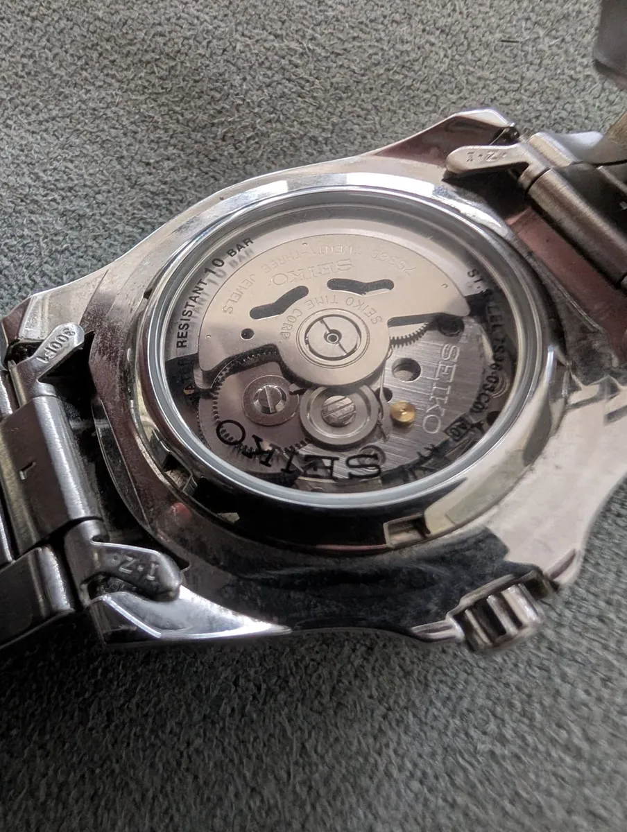 Seiko 5 Divers 23 Jewels SNZF17K1 - Image 4