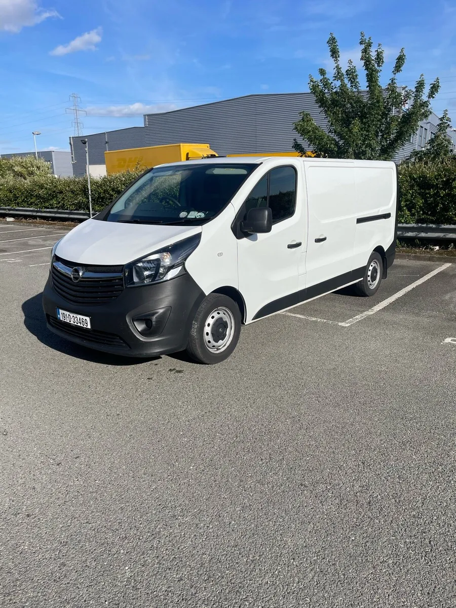2019 Opel Vivaro - Image 1