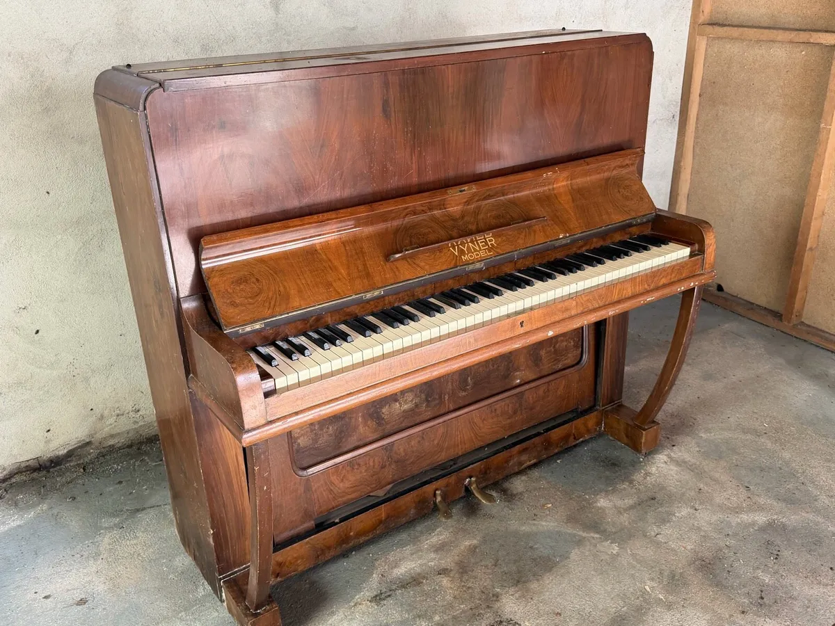 Piano - Image 2