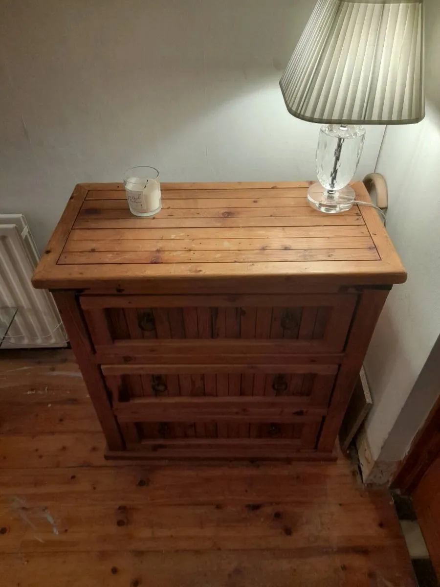 Mexican Pine dresser - Image 3