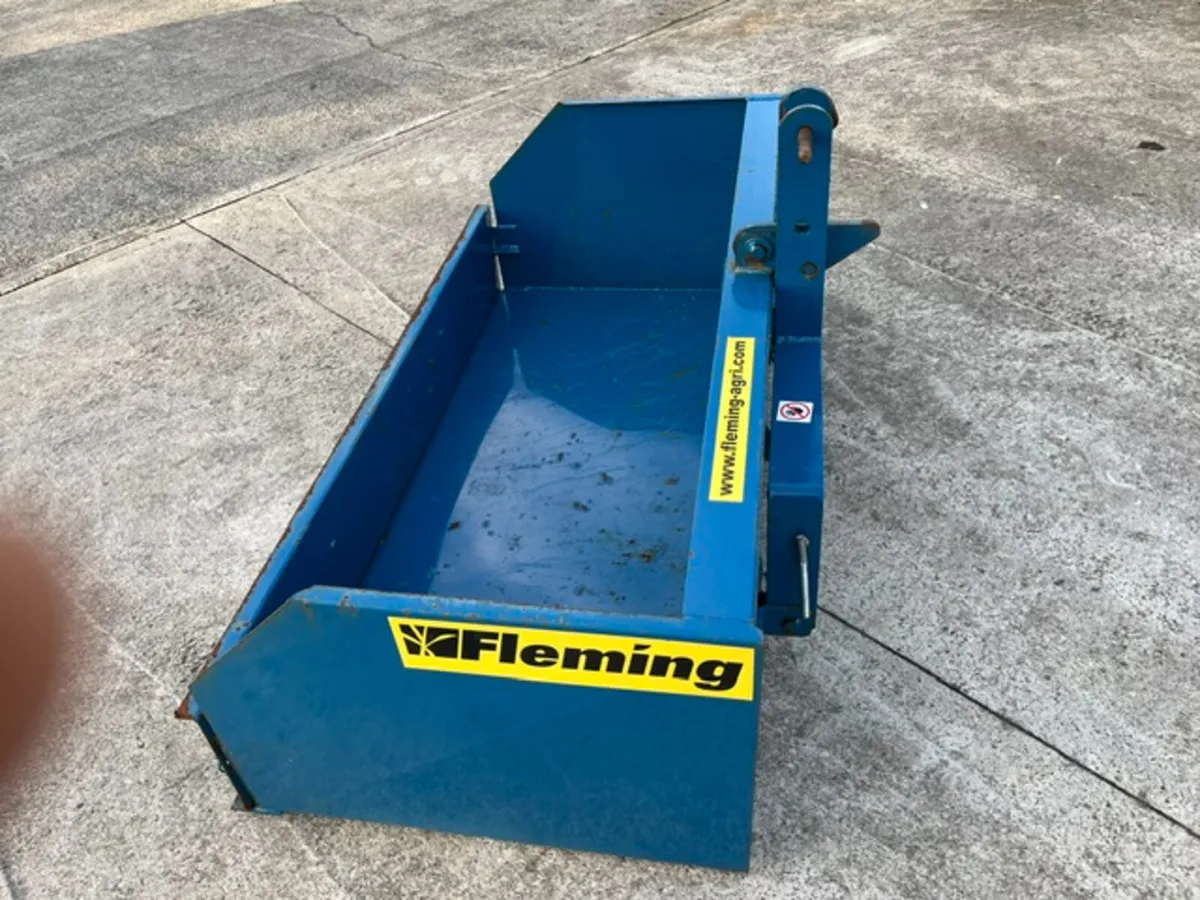 Fleming 5ft Transport Box as new - Image 4