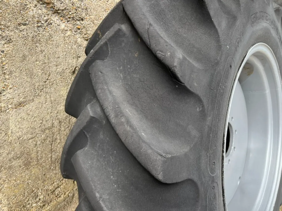 Pair MF Wheels 14.9 x 28 suit MF 165 or 50B etc - Image 3
