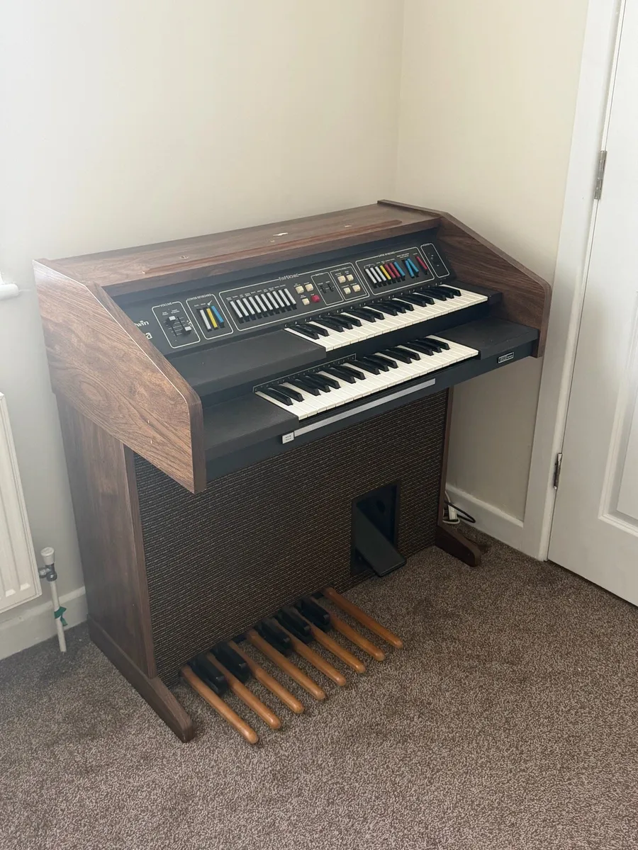 Electric Organ - Image 1