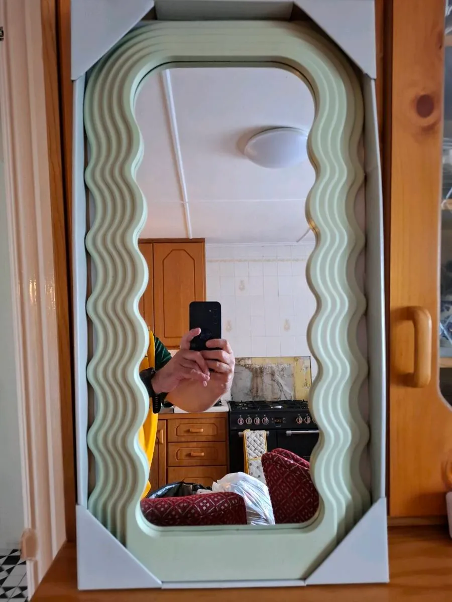 Mirror - Image 4