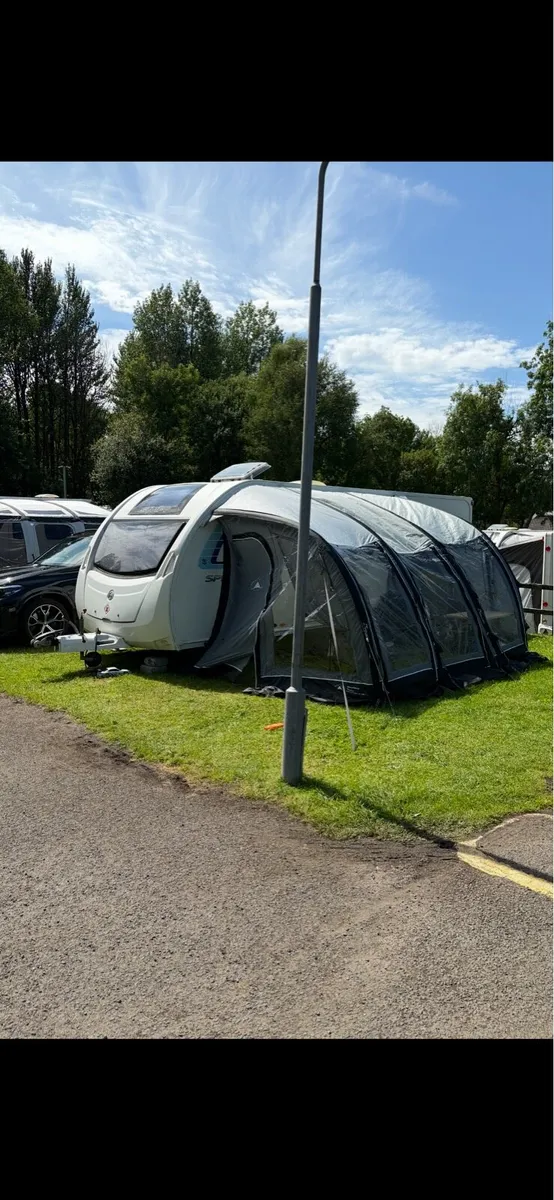 2013 swift quattro touring caravan. - Image 3