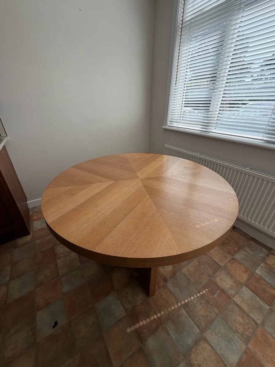 Kitchen Table - Image 2