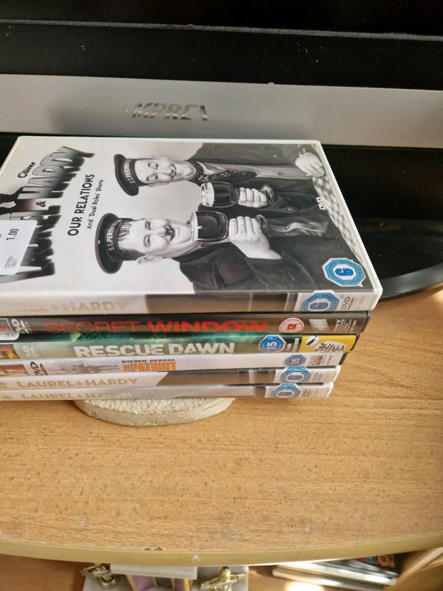 Books and dvds - Image 2
