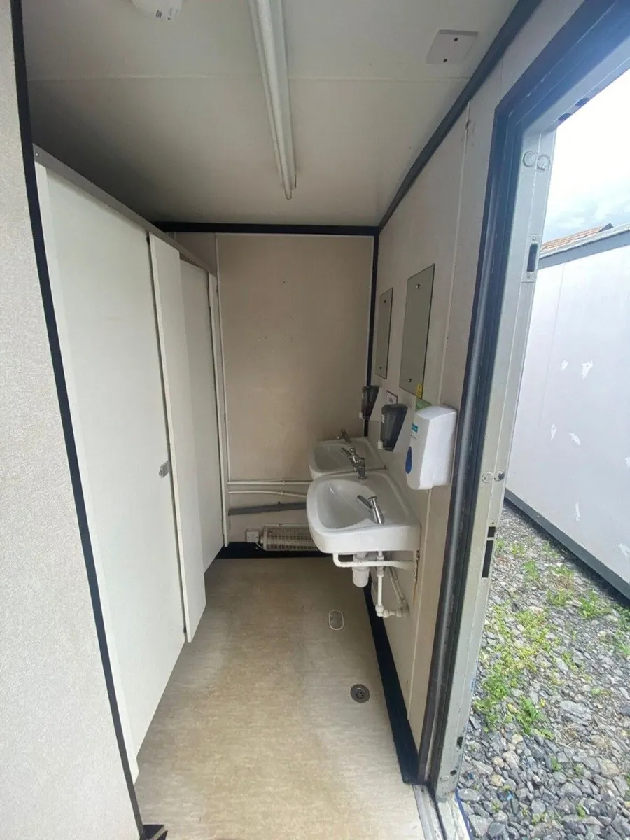 16' x 10' Portable Toilet for Sale / Rent - Image 3