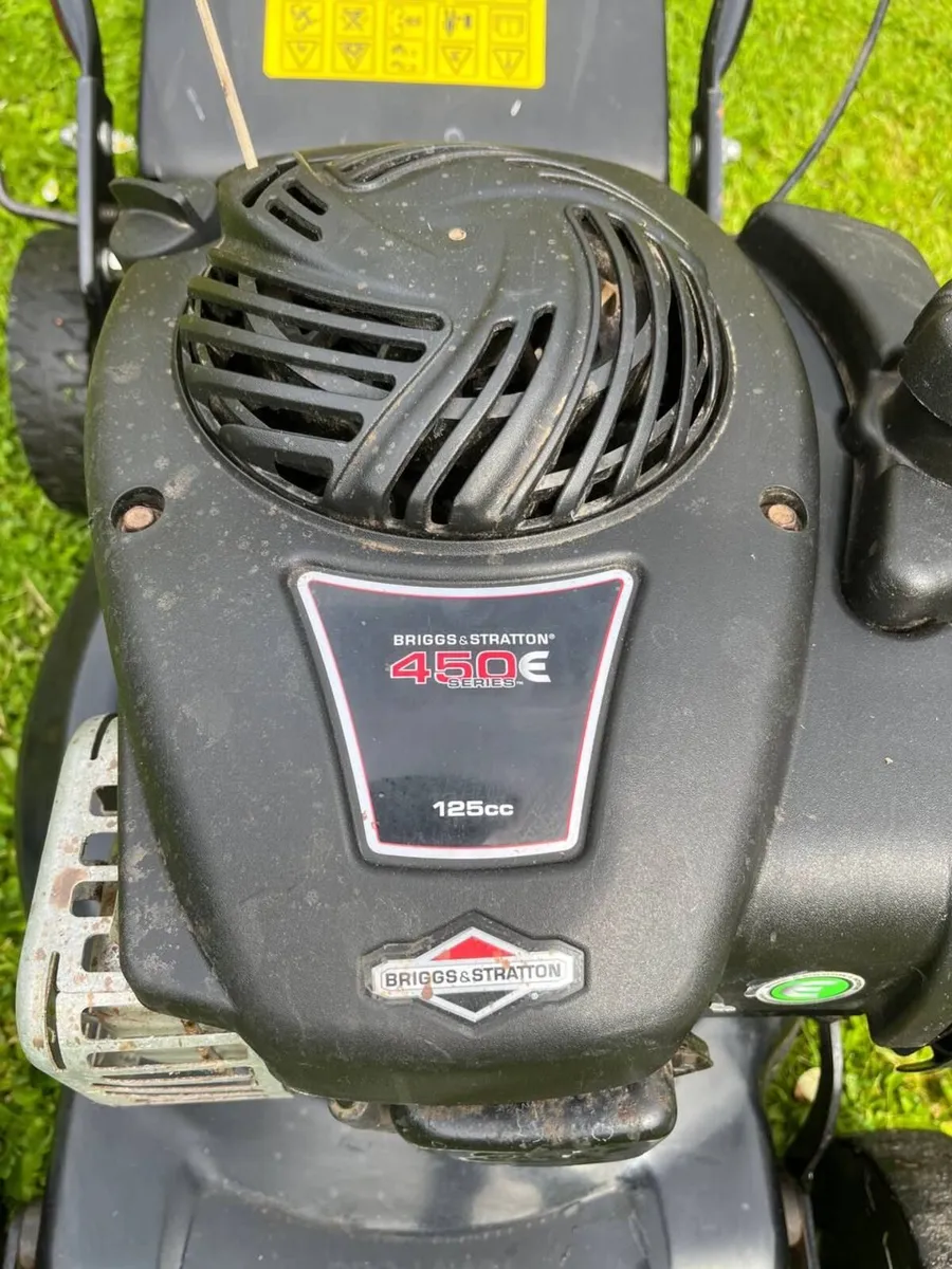 Lawnmower Briggs and Stratton - Image 3
