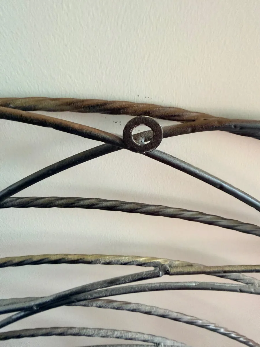 Metal/Circle Rope Effect Wall Art - Image 2