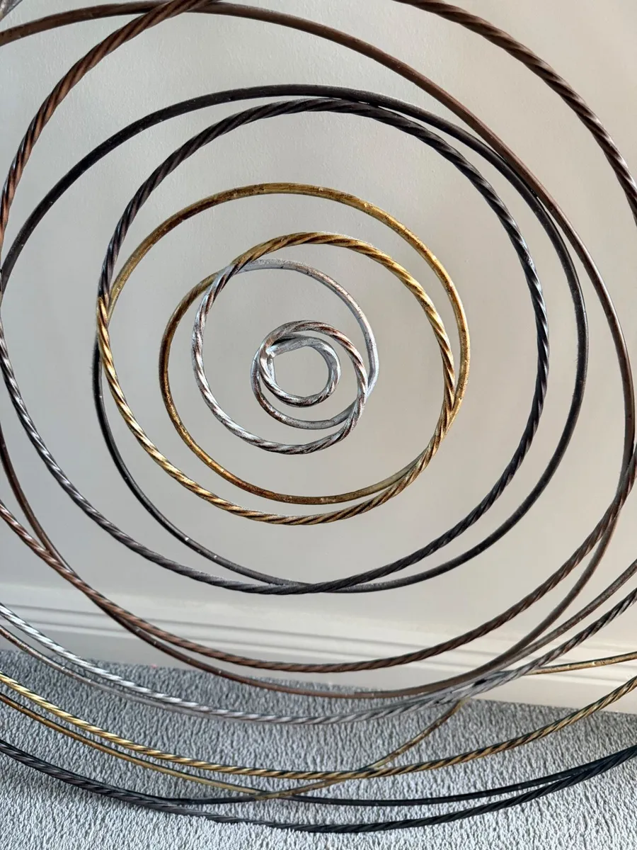 Metal/Circle Rope Effect Wall Art - Image 3