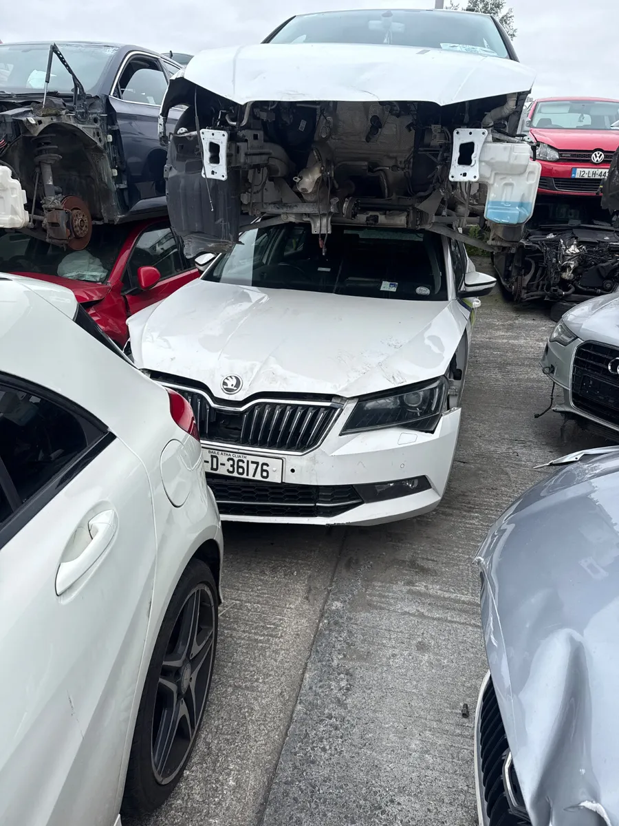 2019 SKODA SUPERB BREAKING