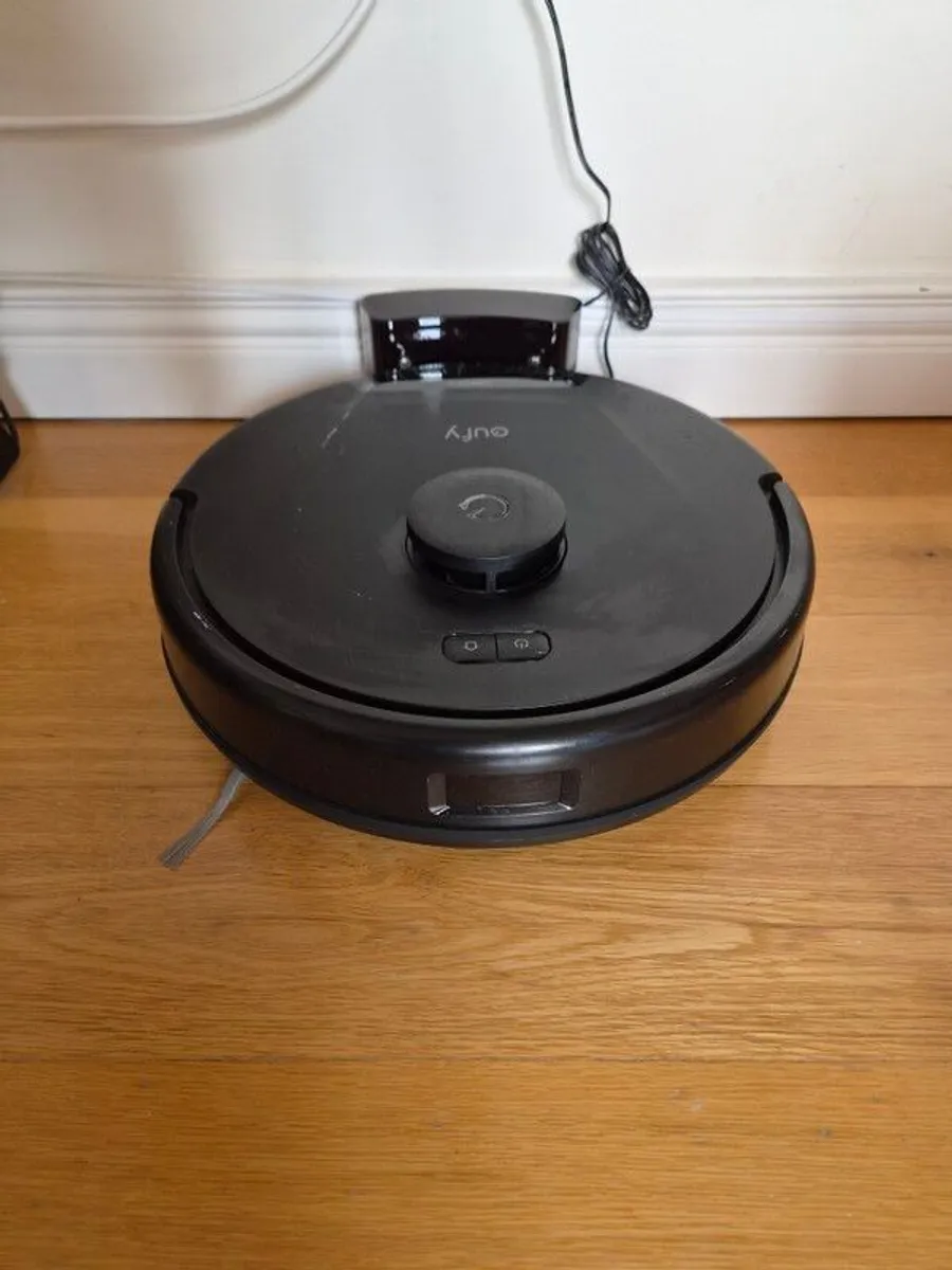 Eufy L60 Robovac - Image 1