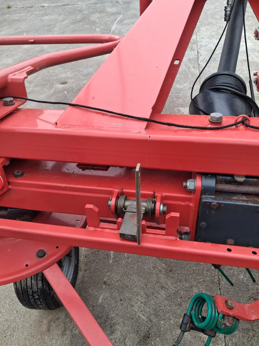 Kvernland 4 rotor tedder - Image 4