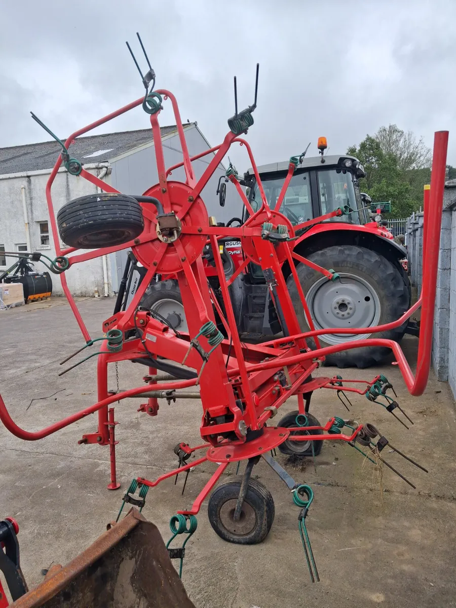 Kvernland 4 rotor tedder - Image 3