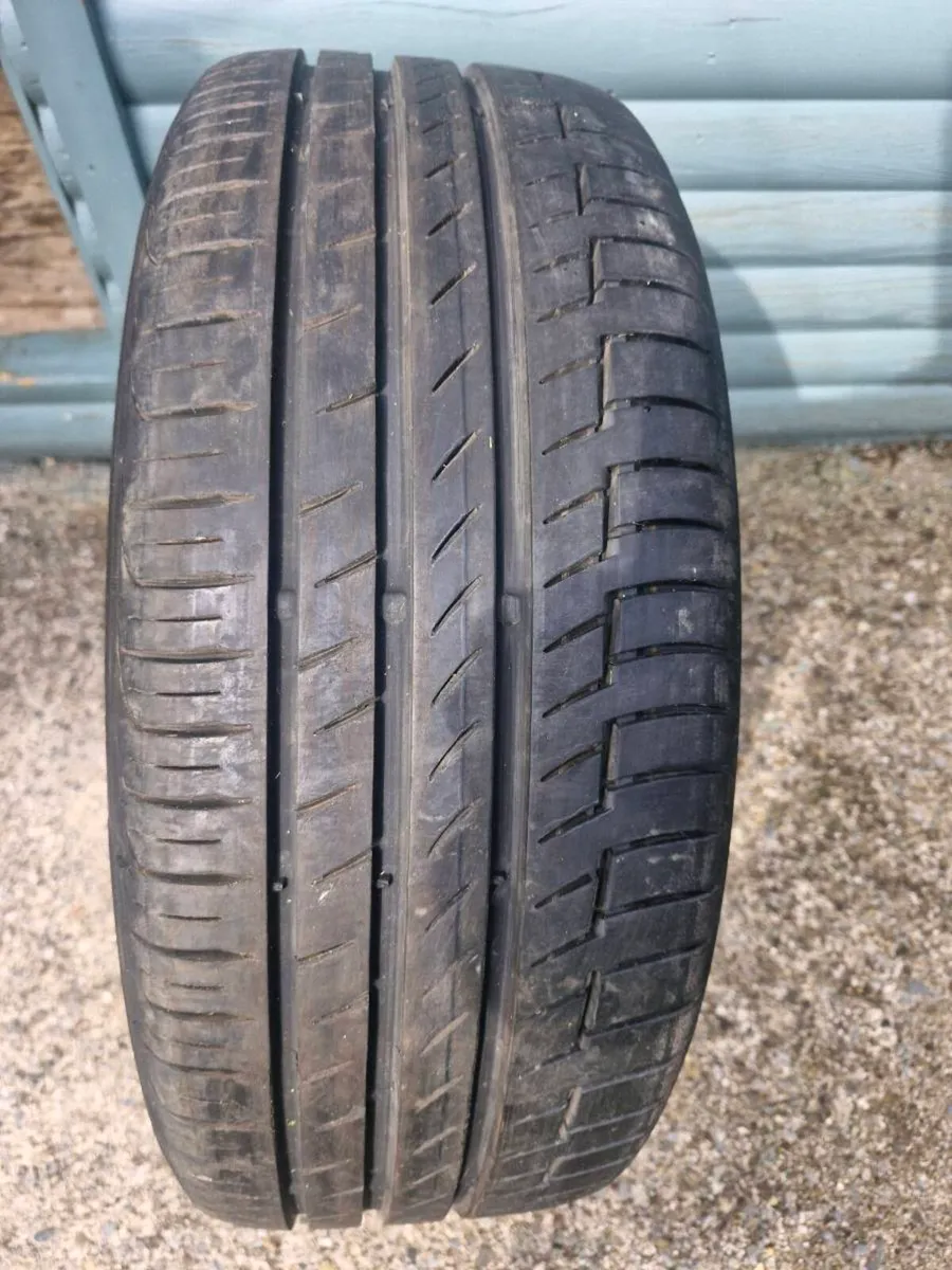 Kia Niro Alloy wheel with Continental tyre - Image 3