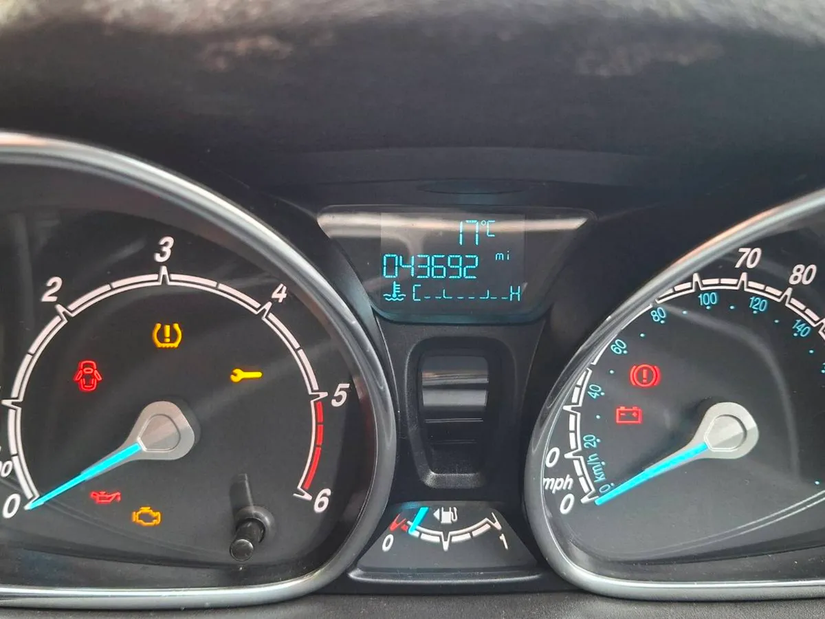 Fiat 500 fiesta hilux up focus kuga ducato - Image 1