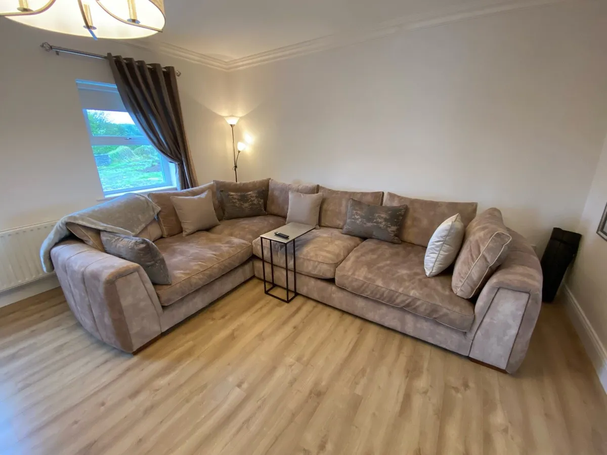 L couch - Image 3