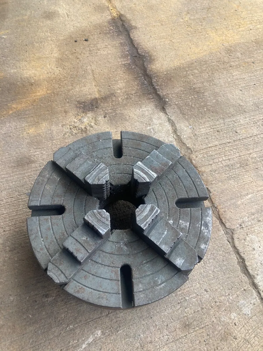 Lathe Chuck 4 jaw Colchester - Image 1