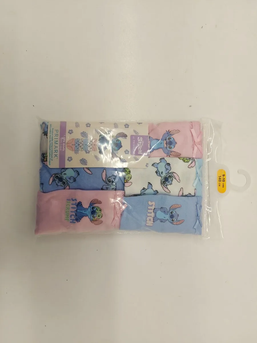 Online Clothing Auction - Image 1